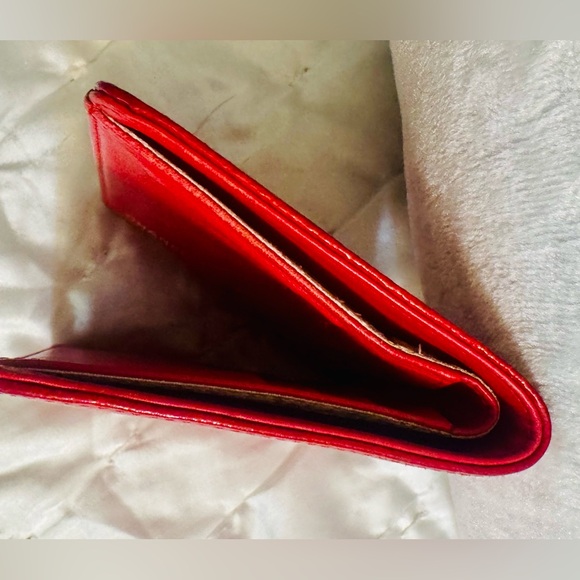 CHANEL Red Wallet - Picture 11 of 11